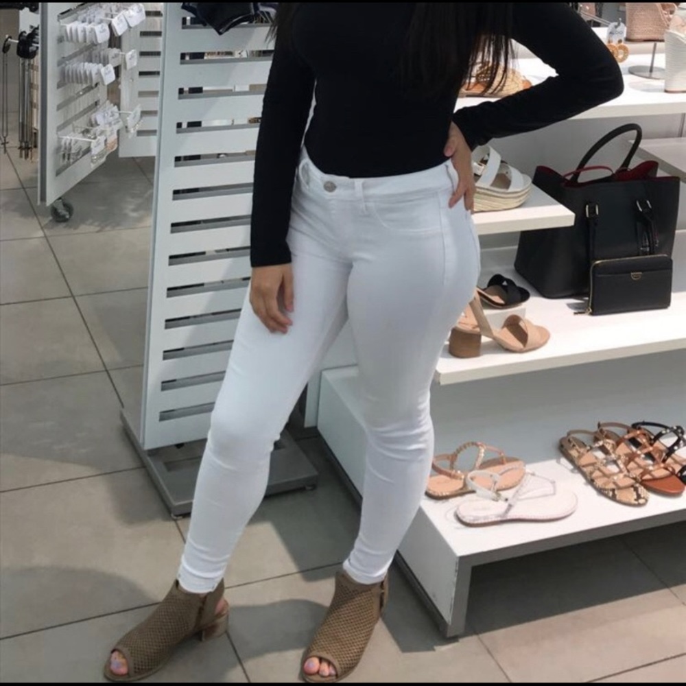 AE White jeggings